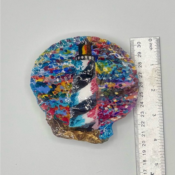 Colorful Lighthouse Painted Shell - Picture 4 of 5
